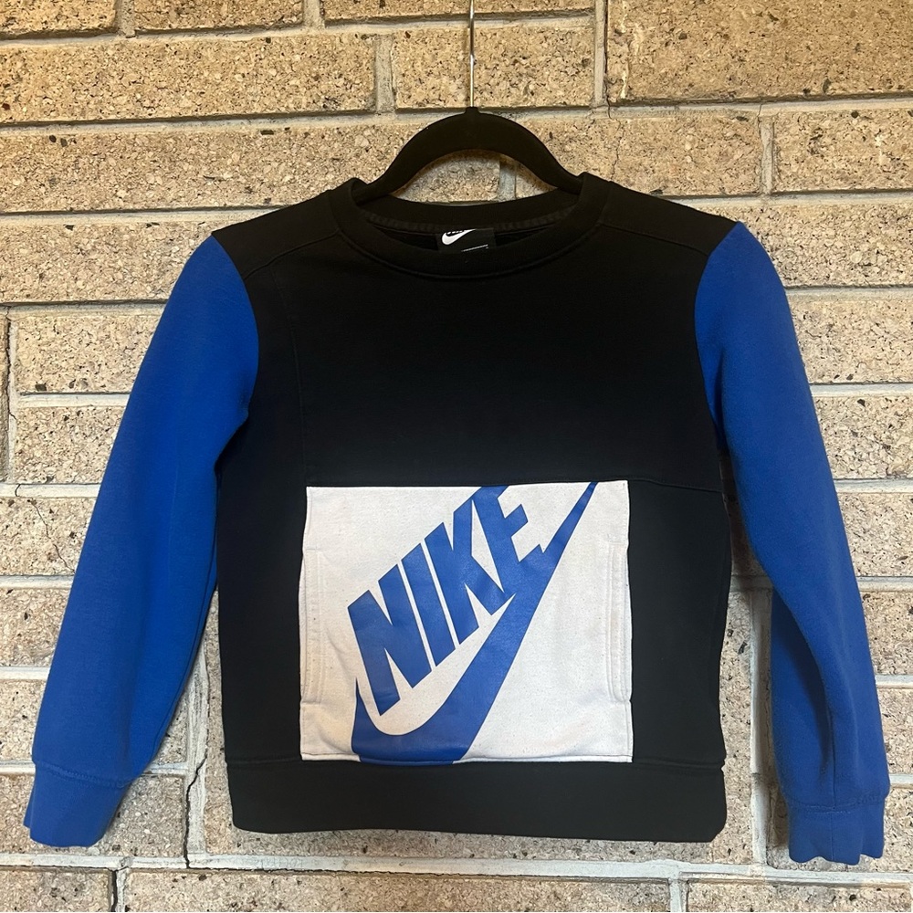 Boys Nike sweater size 7